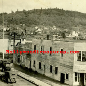 Pool Hall Poster~Billiards~Playing Pool~Playing Billiards~Decor~Shooting Pool ~ Poster~Photo